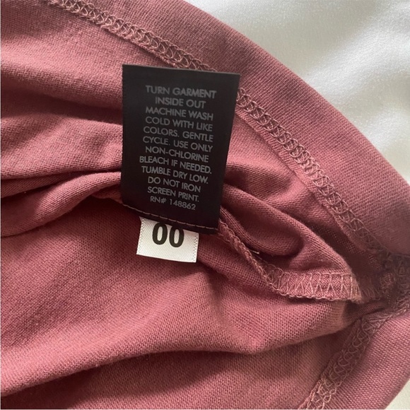 NWT TORRID long sleeve classic fit tee size 10 (m/l) - Picture 8 of 8